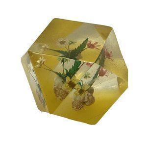 Vintage Facet Lucite Paperweight Flowers Shell Inside 70s 80s ‎ 2" x 2" x 2"